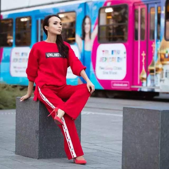 烏克蘭美女的斜杠人生：鐵路工程師變網(wǎng)紅，力推中國(guó)品牌