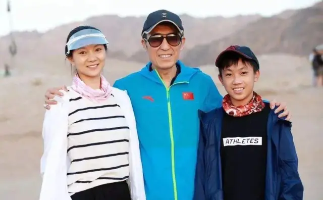 “土妹”陳婷：18歲跟了張藝謀，無(wú)名無(wú)分伺候11年，現(xiàn)終于成贏家