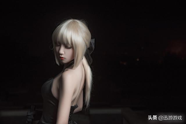 cos圈最讓人把持不住的角色，從DVA到SABER，流量小生都要靠邊站