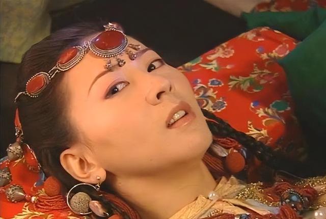 中國初代裸模湯加麗：被父親嫌棄，和丈夫離婚，今48歲成單親媽媽