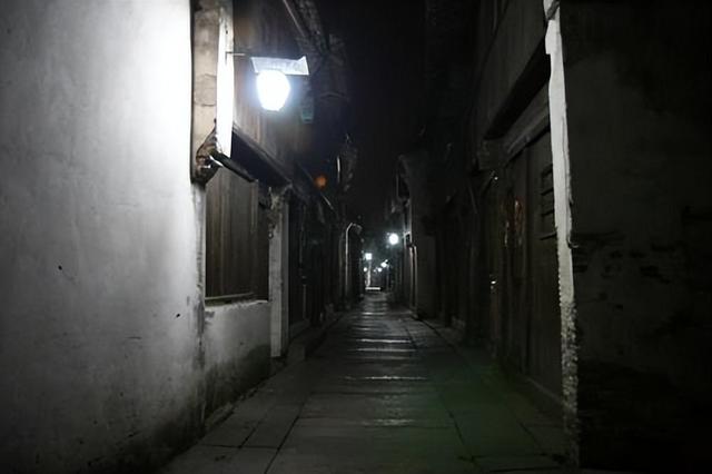 2010年，中國美女留學生在美國街頭被侵犯致死，路人無一伸出援手