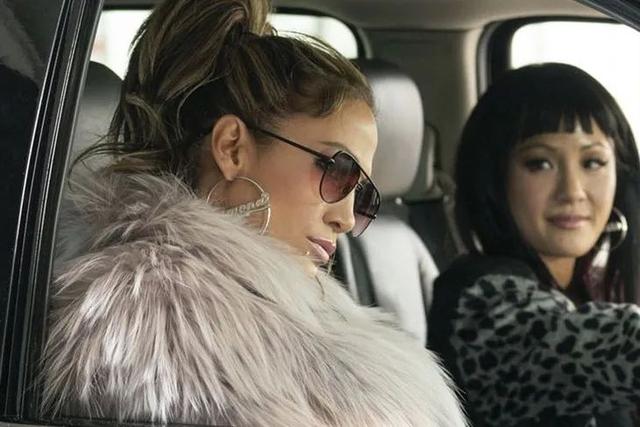 Jennifer Lopez 全裸拍新歌封面，這身材51歲？