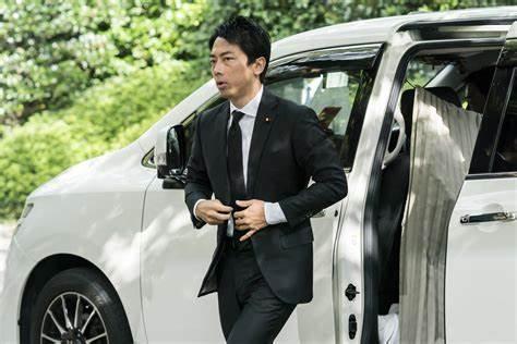 41歲日本最美女主播，高嫁前首相兒子，可小3歲花心丈夫頻頻出軌