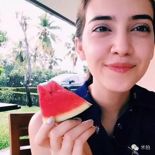 養(yǎng)眼丨Sara，未婚先孕又怎樣！也能活出大寫的漂亮！