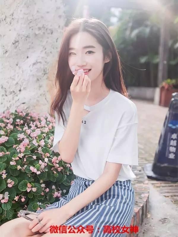 星海學(xué)院女神何燁彌，集顏值與氣質(zhì)于一身，簡直完美！