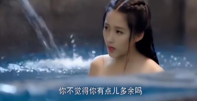 同樣是“美人出浴”，有的清純嫵媚惹人憐，剩下的只想摁水里