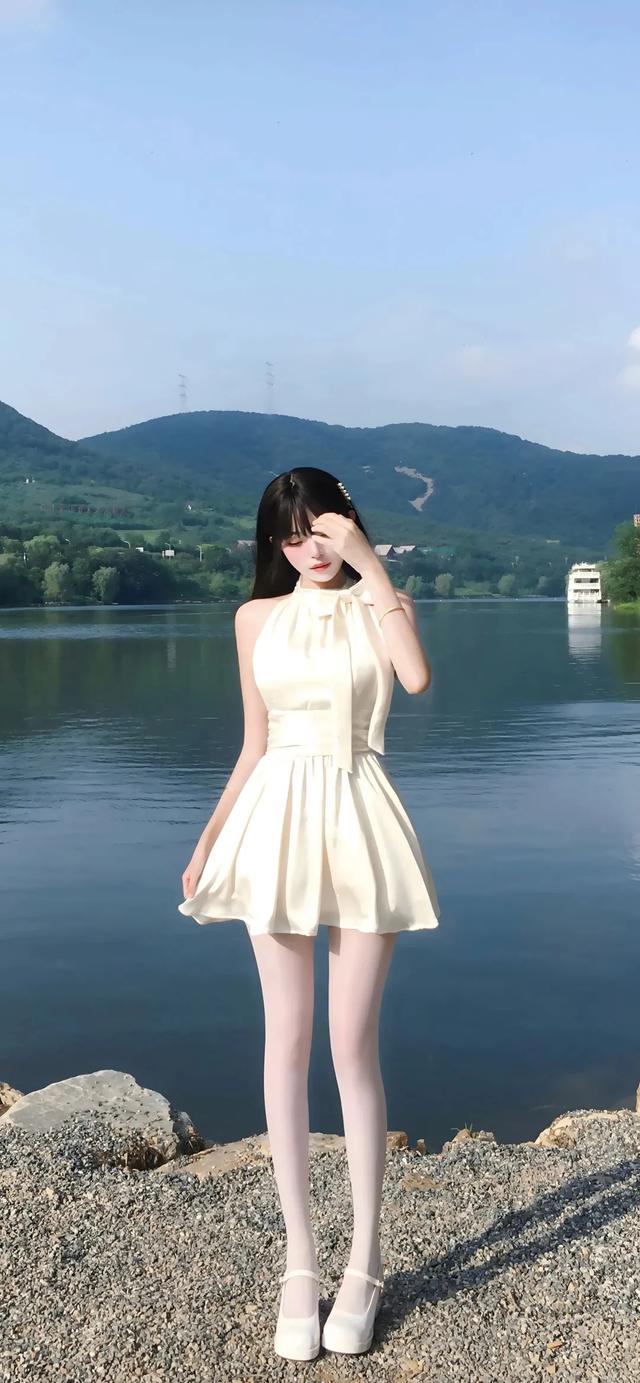 性感美女寫真，豐滿身材