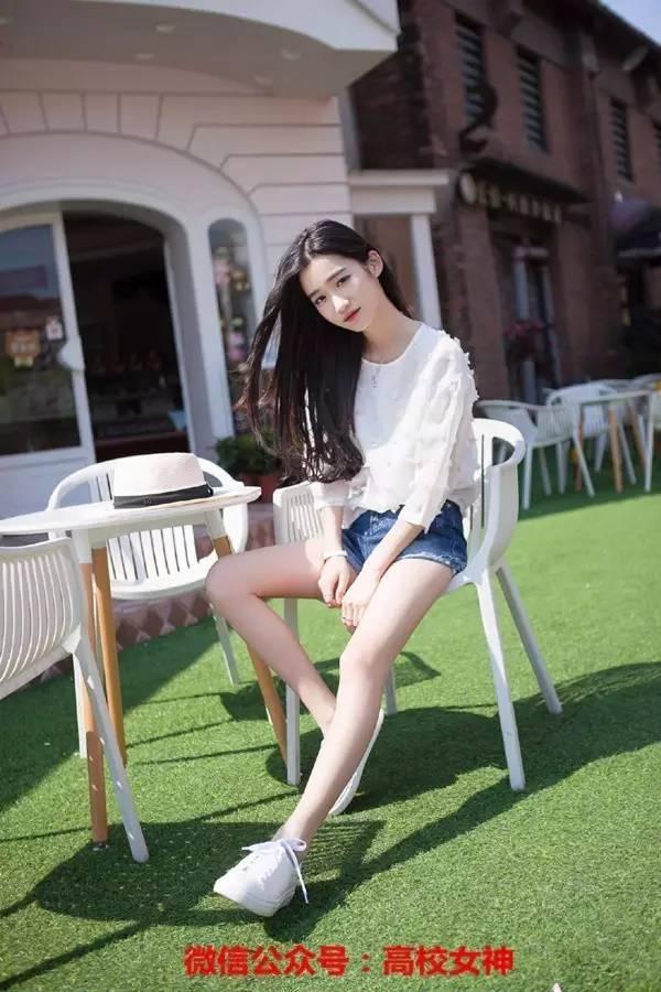 星海學(xué)院女神何燁彌，集顏值與氣質(zhì)于一身，簡直完美！