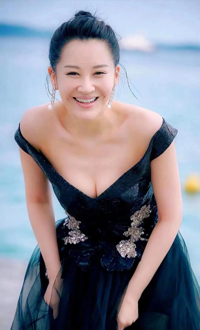 北京美女明星:顏值與才華共璀璨