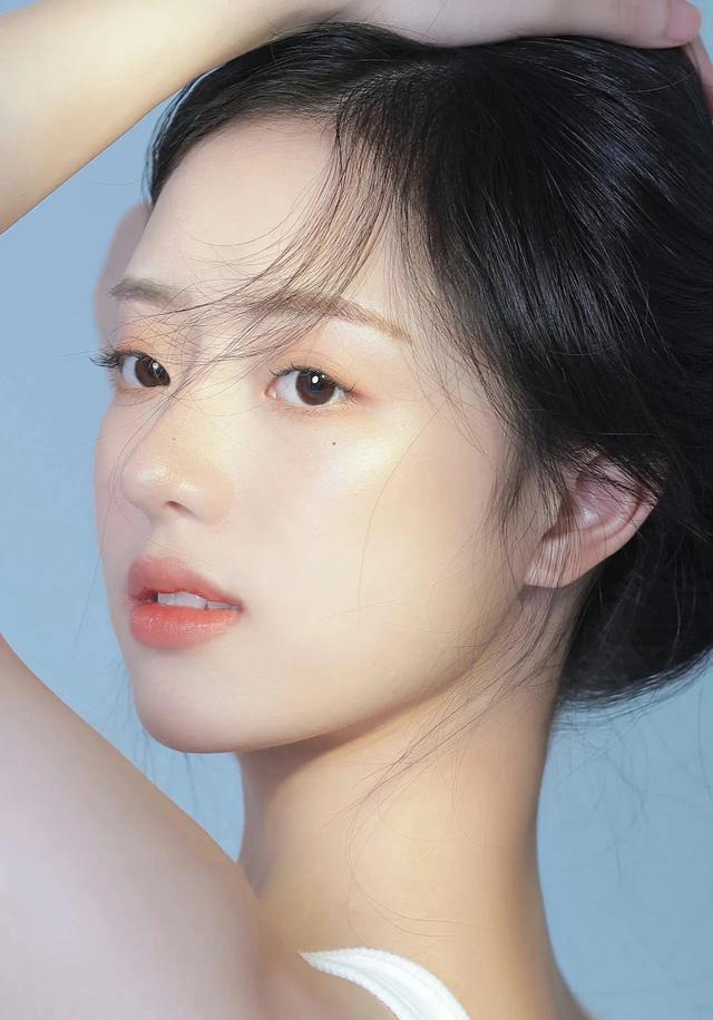 美女寫真；純凈，清新淡雅