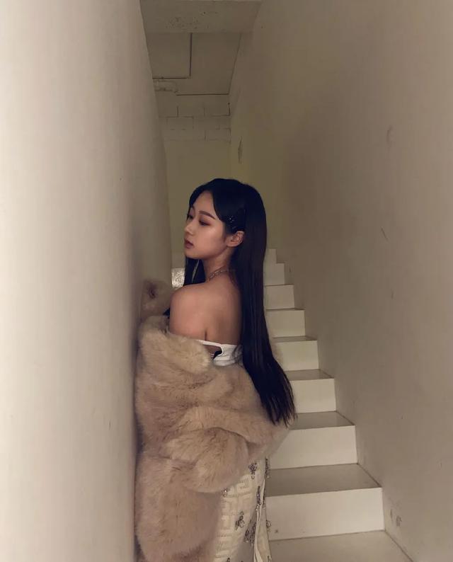 日韓混血性感女星-內永枝利，美女模特寫真