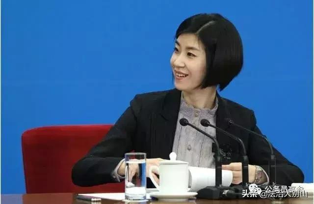 中國外交部“四大女神”，個個高顏值高學歷，網友：這才叫翻譯官