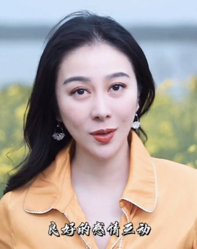 葉璇“變臉”？6位港風(fēng)女神容顏大改：有的圓臉變尖臉，有的臉僵