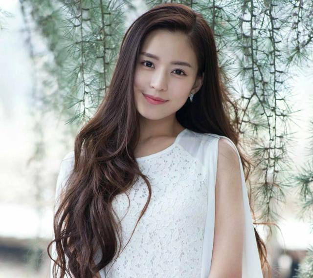 清純美女，人見人愛