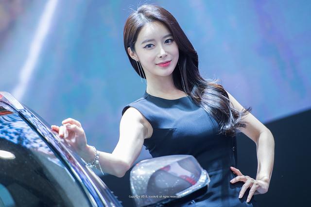 韓國車展美女車模高清圖片 清純亮麗可愛