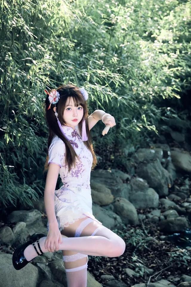 中華小娘子COS，白絲、旗袍甜妹，這顏值和身材簡直太太太愛了