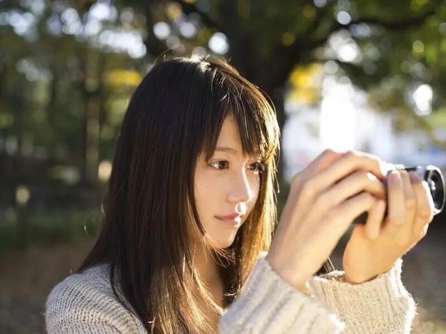 日本妹子因長得丑被欺凌，花400萬整成美女，神似“有村架純”