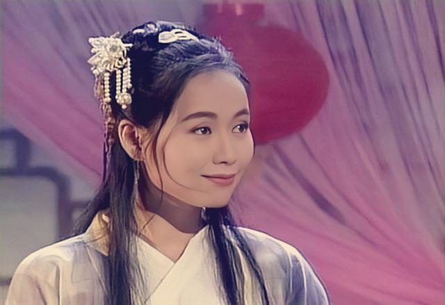 “短發(fā)女神”袁潔瑩的香艷情史，和她的出道經(jīng)歷