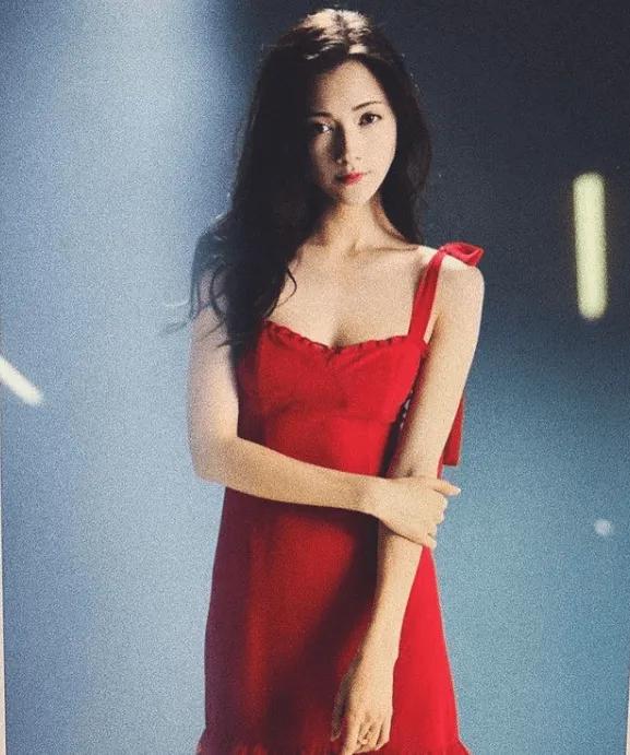 《封神》蘇妲己斷崖式衰老？混血美女娜然昔日性感妖艷