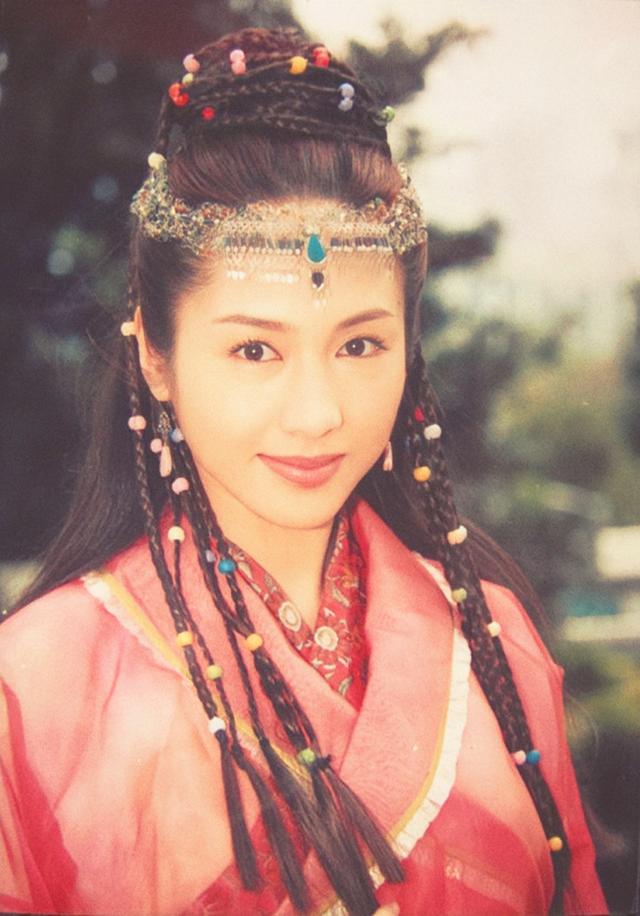 “短發(fā)女神”袁潔瑩的香艷情史，和她的出道經(jīng)歷
