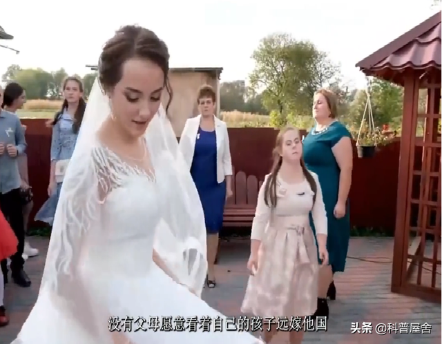 1998年烏克蘭美女嫁河南小伙，9年后丈夫離世，公婆：回烏克蘭吧