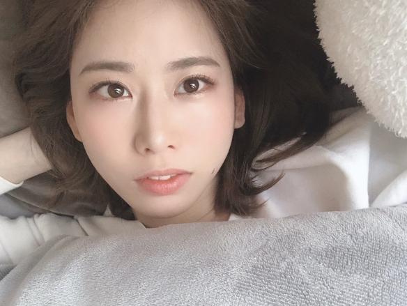 豐滿車燈奪人眼球！日本正妹偶像 奧津マリリ 美照賞