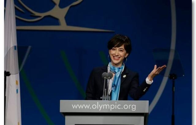 41歲日本最美女主播，高嫁前首相兒子，可小3歲花心丈夫頻頻出軌