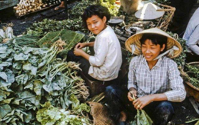 日軍獸行： 當(dāng)著男人的面玷污了女兒，臨走還殘忍割下妻子乳房