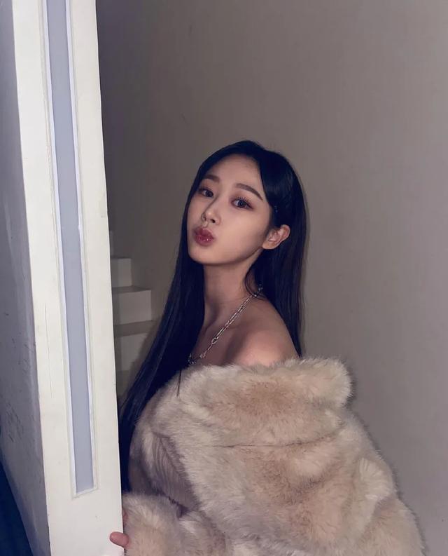 日韓混血性感女星-內永枝利，美女模特寫真