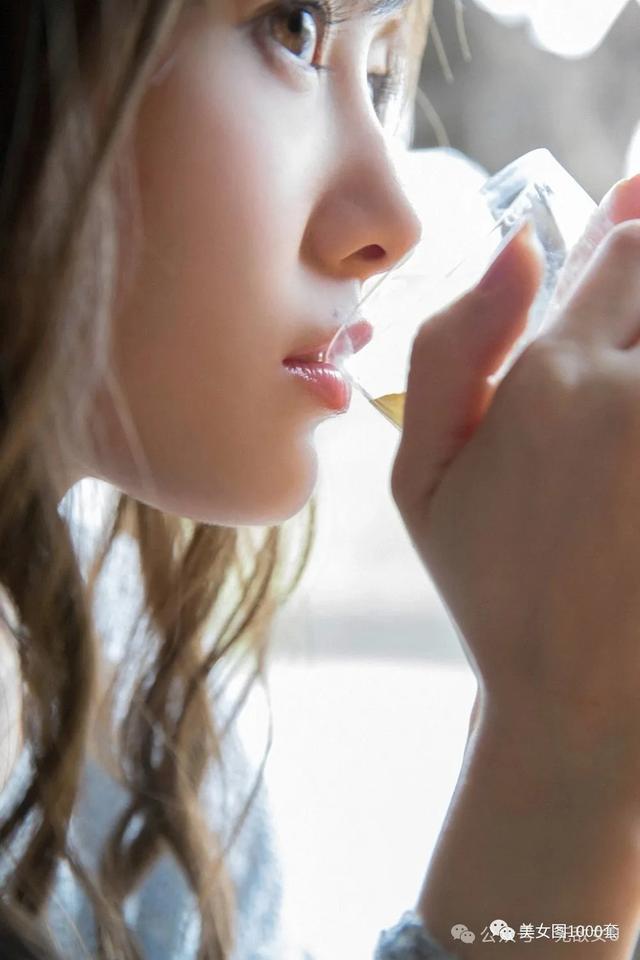 日本性感女星白石麻衣，人間尤物，人美身材好，美女圖寫真集
