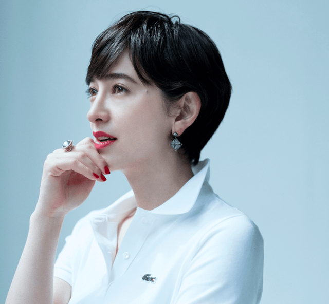 41歲日本最美女主播，高嫁前首相兒子，可小3歲花心丈夫頻頻出軌