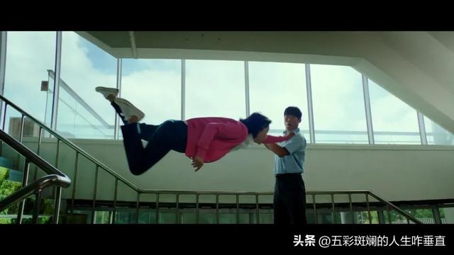 韓國(guó)第一美女倒追老實(shí)男，韓國(guó)電影好會(huì)拍，中年人的愛(ài)情也這么甜