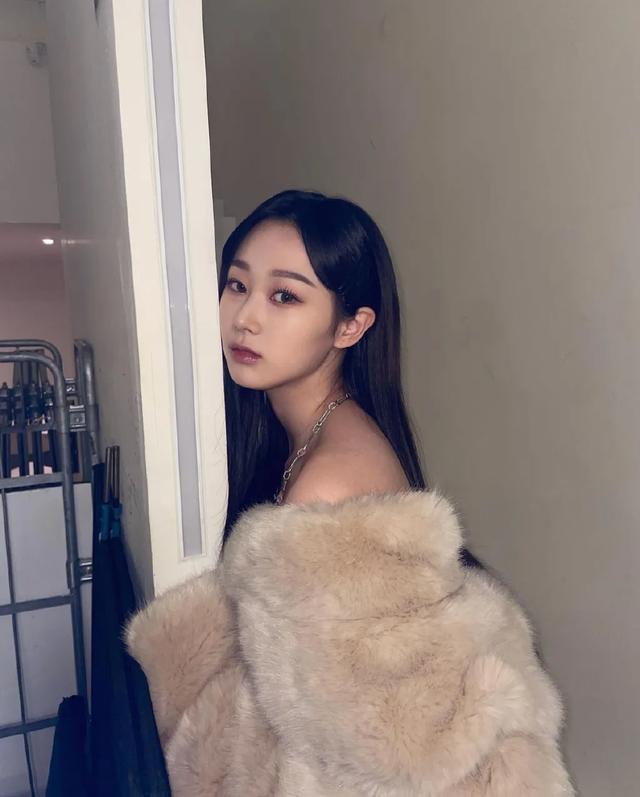日韓混血性感女星-內永枝利，美女模特寫真