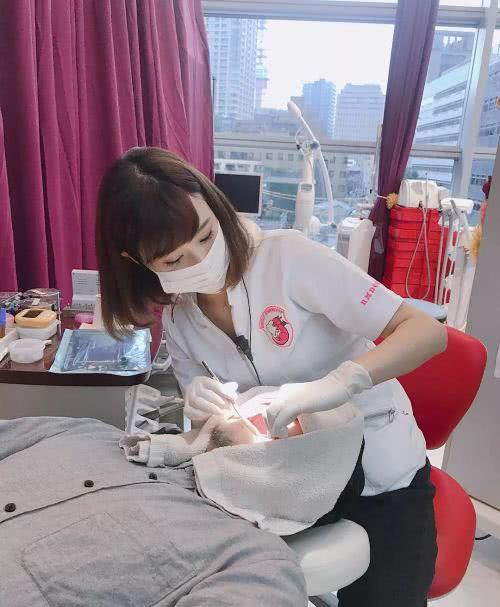 日本一漂亮牙科醫(yī)生火了