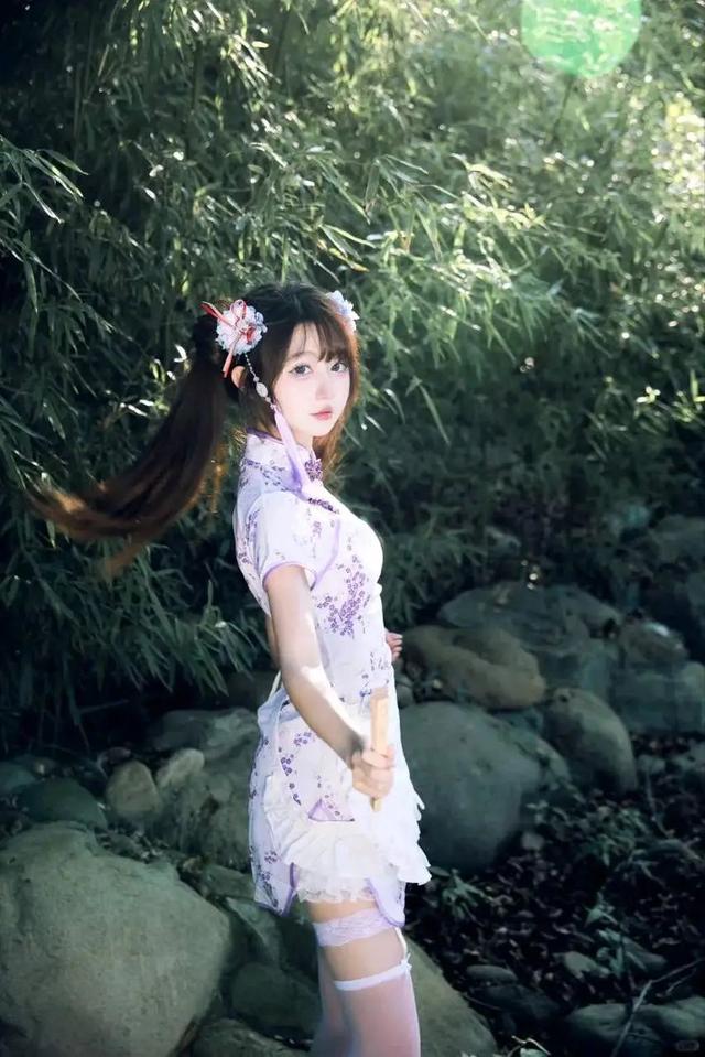 中華小娘子COS，白絲、旗袍甜妹，這顏值和身材簡直太太太愛了