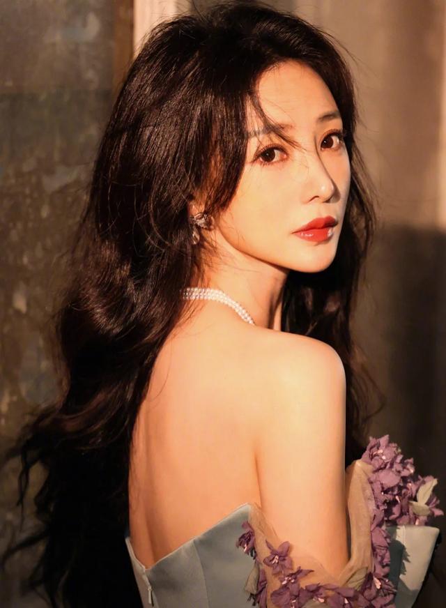 那些至今未婚的女星，個(gè)個(gè)都是風(fēng)情萬(wàn)種的絕代尤物，你最喜歡哪位