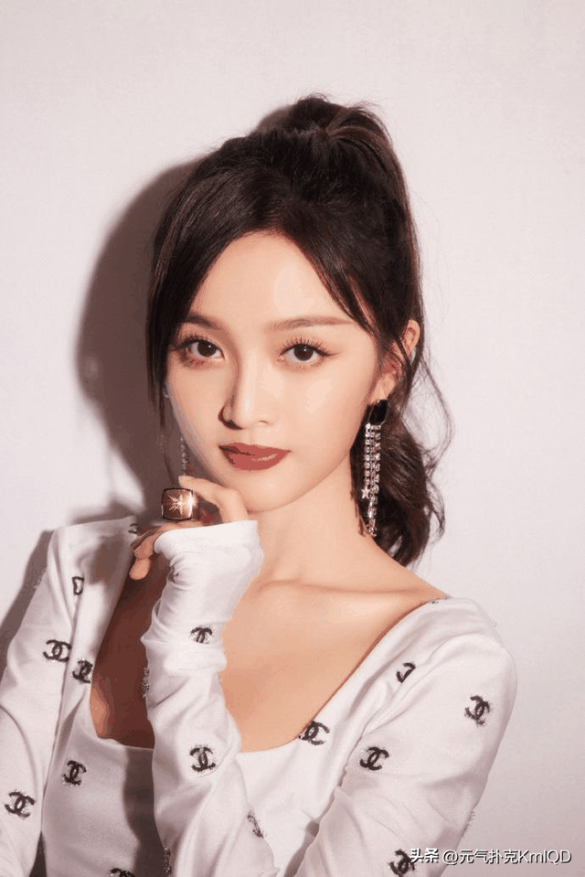 海南出生最美的10位女明星，看看誰是你心中的“海南第一美女”？