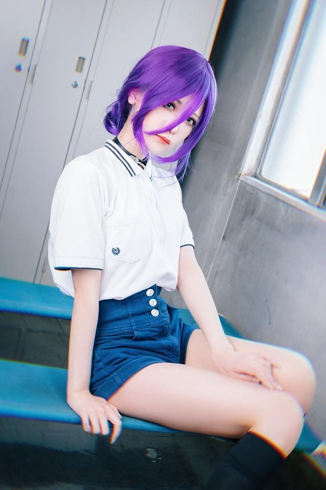 日本美女Cos《電鋸人》蕾塞 性感黑絲驚艷亮相
