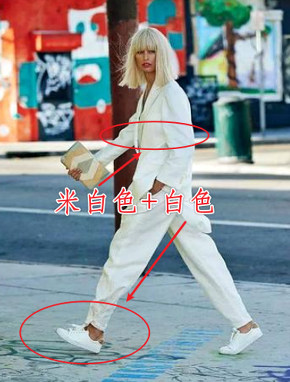 這才是今秋流行打扮：西褲+運(yùn)動(dòng)鞋，40、50歲女人穿洋氣舒適