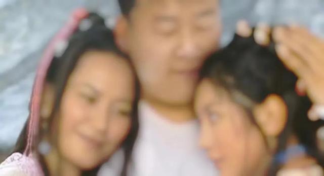 女子地鐵內(nèi)“裸照”被瘋傳？網(wǎng)友怒了！