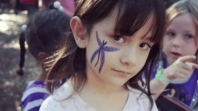東北最洋氣的農(nóng)村？村里都是外國人，街上全是高鼻梁的白人美女