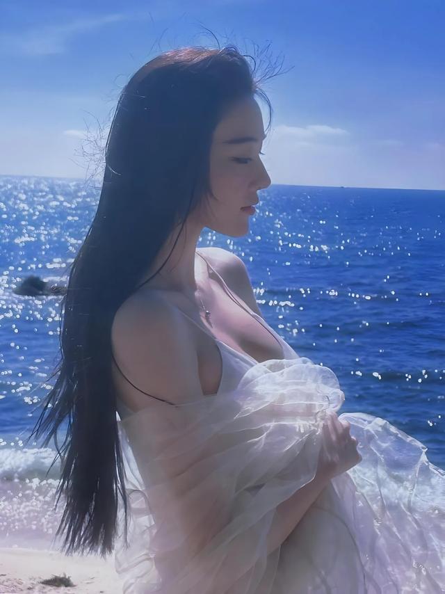 張馨予也太美了！豐乳肥臀，致命誘惑！