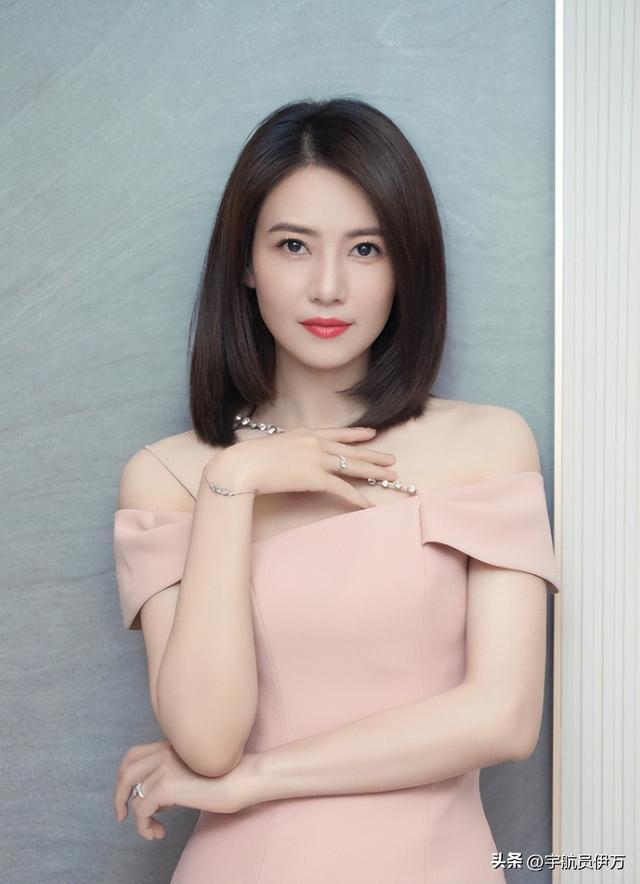 明明長得風(fēng)情萬種，卻演土掉渣的“丑女”，這5位女星誰更辣眼睛