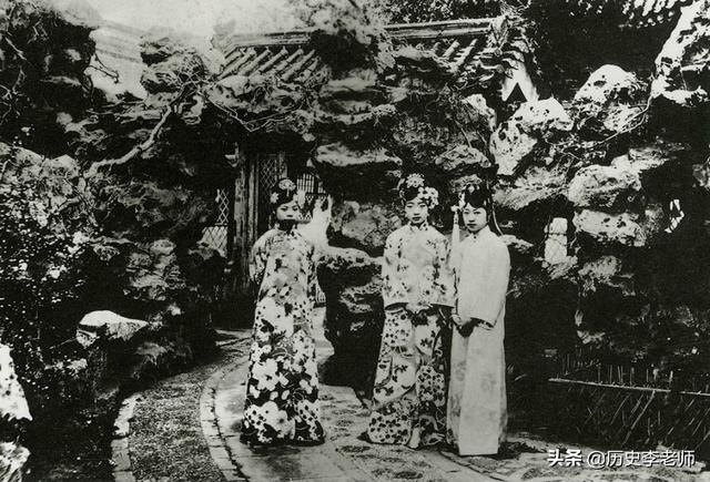末代皇后婉容：晚清公認(rèn)的美女，瘋狂吸食鴉片致使兩條腿都無(wú)法動(dòng)