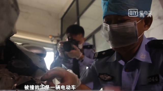 6年前單身美女死在車庫中，尸檢時胸前的傷痕，成為法醫(yī)破案關(guān)鍵
