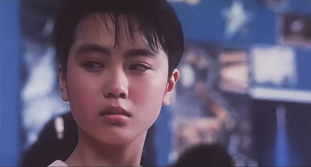 “短發(fā)女神”袁潔瑩的香艷情史，和她的出道經(jīng)歷