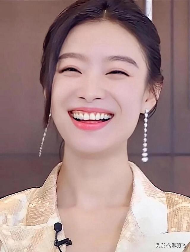 天生“狐貍眼”的4位女星，個(gè)個(gè)嫵媚靈動(dòng)，都是絕色美女