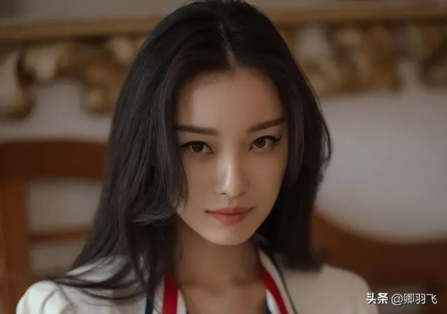 天生“狐貍眼”的4位女星，個(gè)個(gè)嫵媚靈動(dòng)，都是絕色美女
