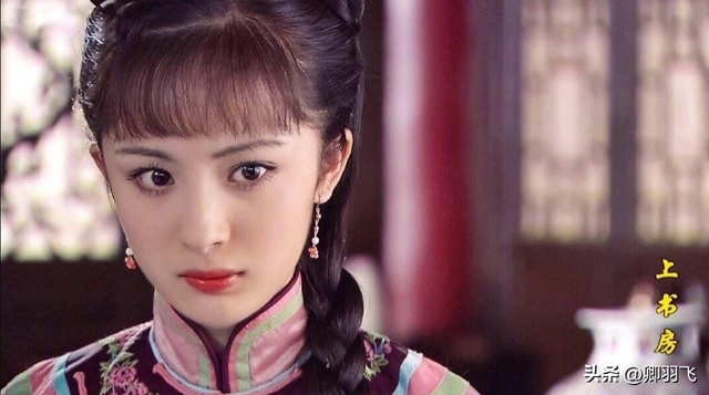天生“狐貍眼”的4位女星，個(gè)個(gè)嫵媚靈動(dòng)，都是絕色美女