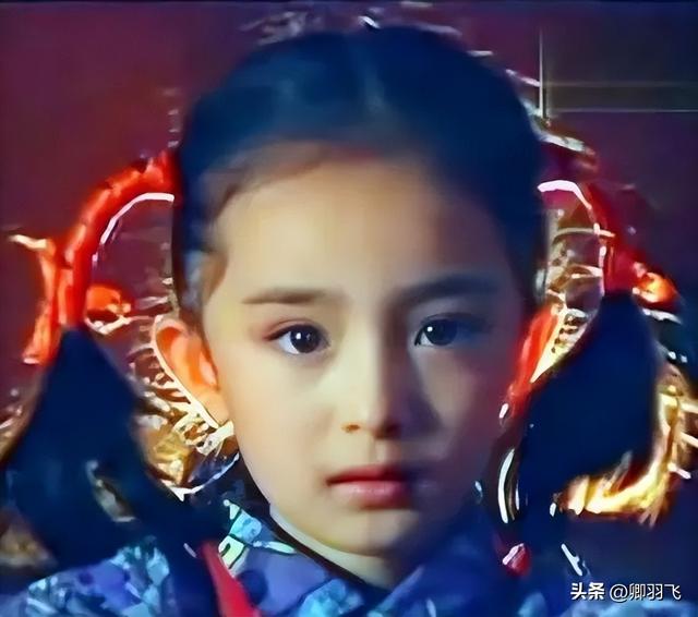 天生“狐貍眼”的4位女星，個(gè)個(gè)嫵媚靈動(dòng)，都是絕色美女